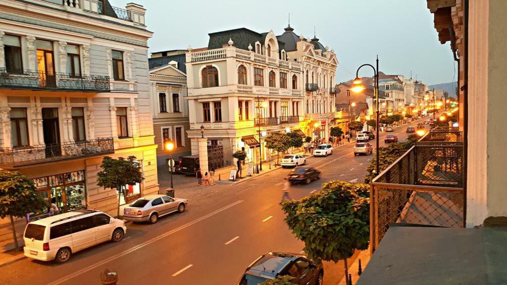 Agmashenebeli95 Aparthotel Tbiliszi Kültér fotó